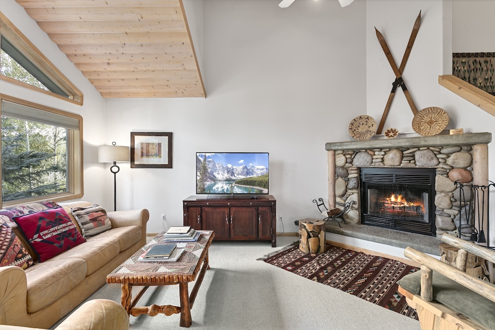 Boulder Creek at Deer Valley Resort - Three Bedroom Condo with Hot Tub #1119 3 Condo