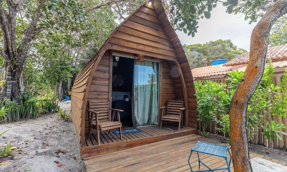 Beachfront Cabins in Bahia – OTX