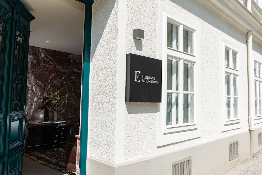 EST Residence Schoenbrunn Vienna - contactless check-in