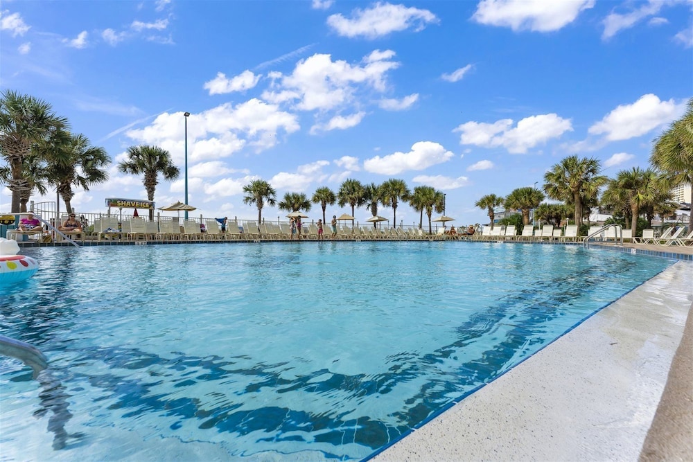 The Summit 1205 view 4