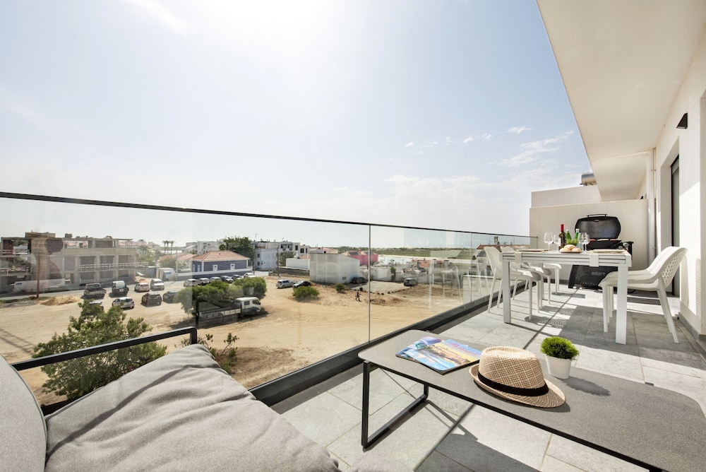 Sunny Apartments W in Tavira
