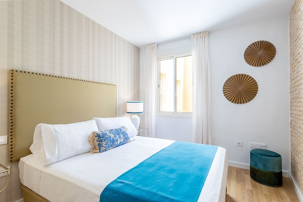Cozy Apartment 1Bd in the Heart of the City Center. Francos VII view 2