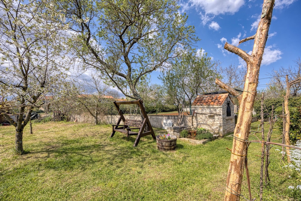 Villa Capadinka With Whirlpool