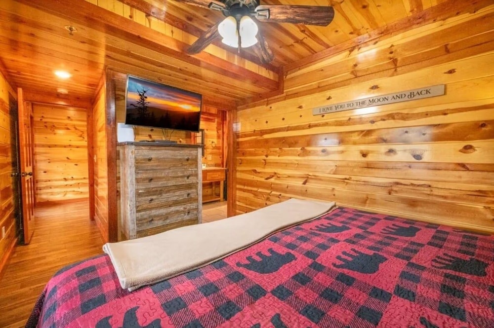 The Only Tenisee 4 Bedroom Cabin