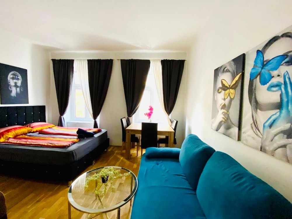 Beautiful Stay for 5 Near Stadthalle