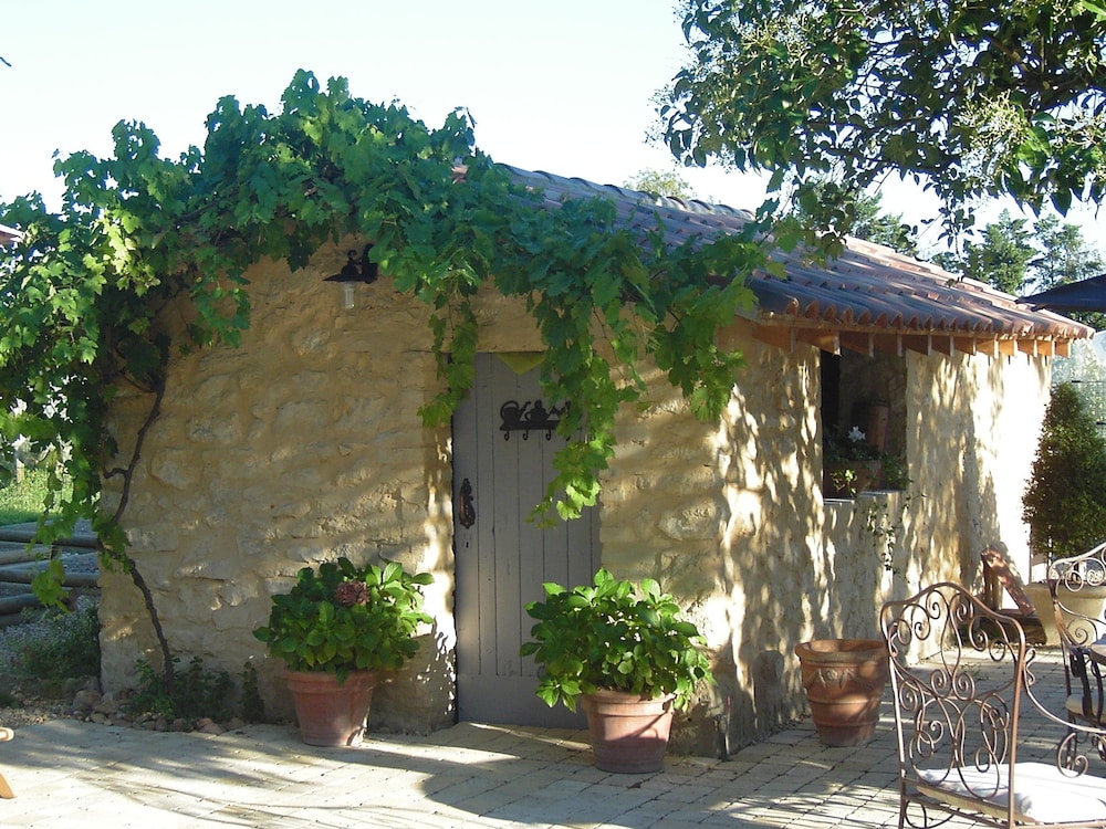 Photo 16