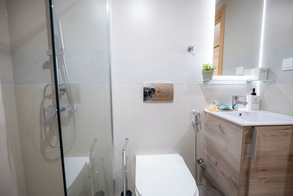 Vayas Residences Agora