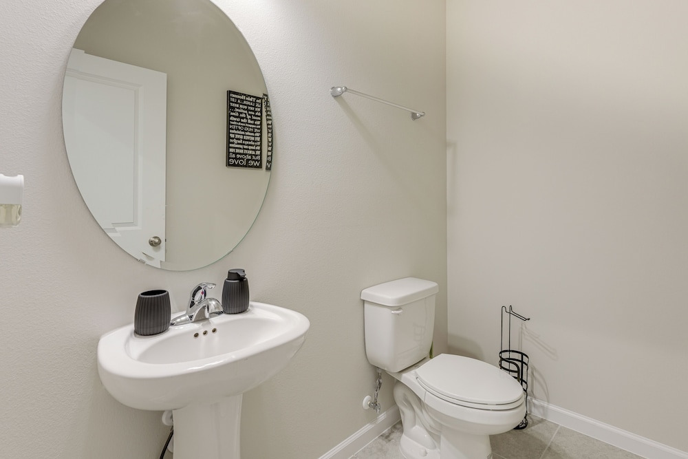 18 Mi to Disney: Clermont Home w/ Yard
