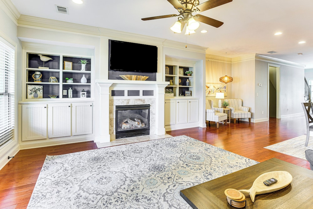 Private Patio, Decks: Waterfront Eatonton Townhome