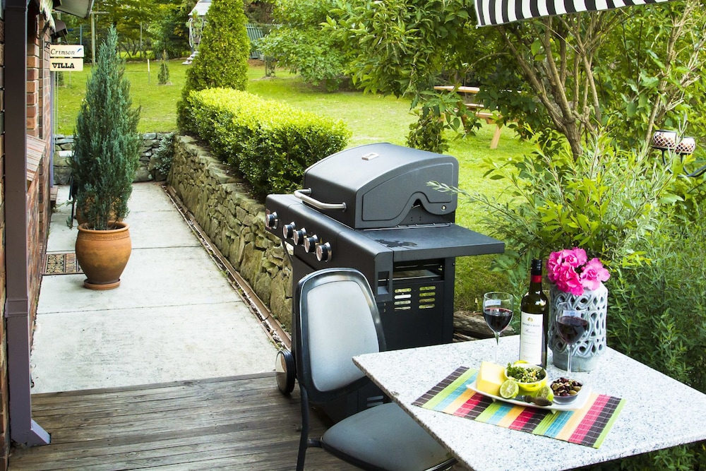 Hotel Crimson Villa - Image 1