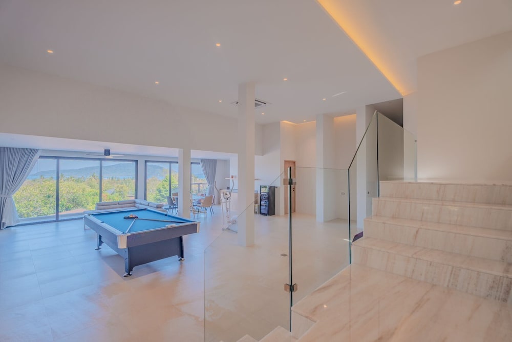 The Salin Seaview Villas