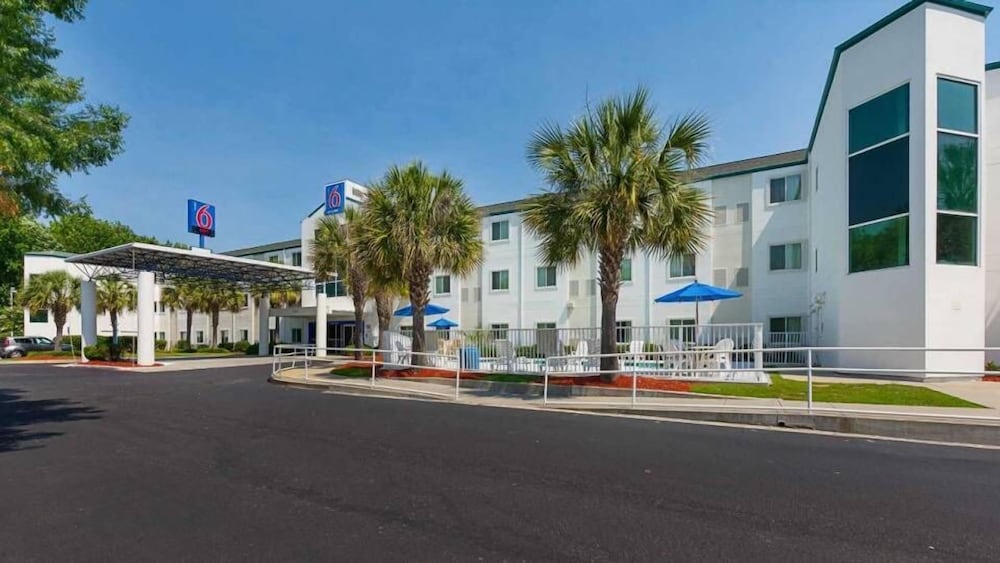 Motel 6 Columbia, SC - Fort Jackson Area