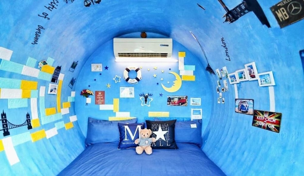 Pipe House Hostel