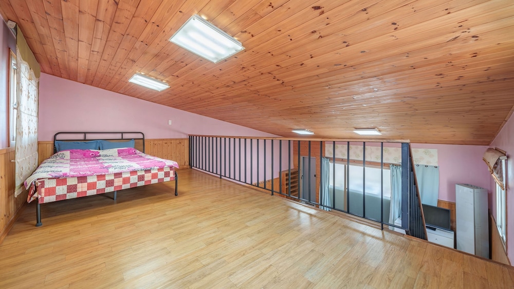Gapyeong Sanneomeo Private Pension