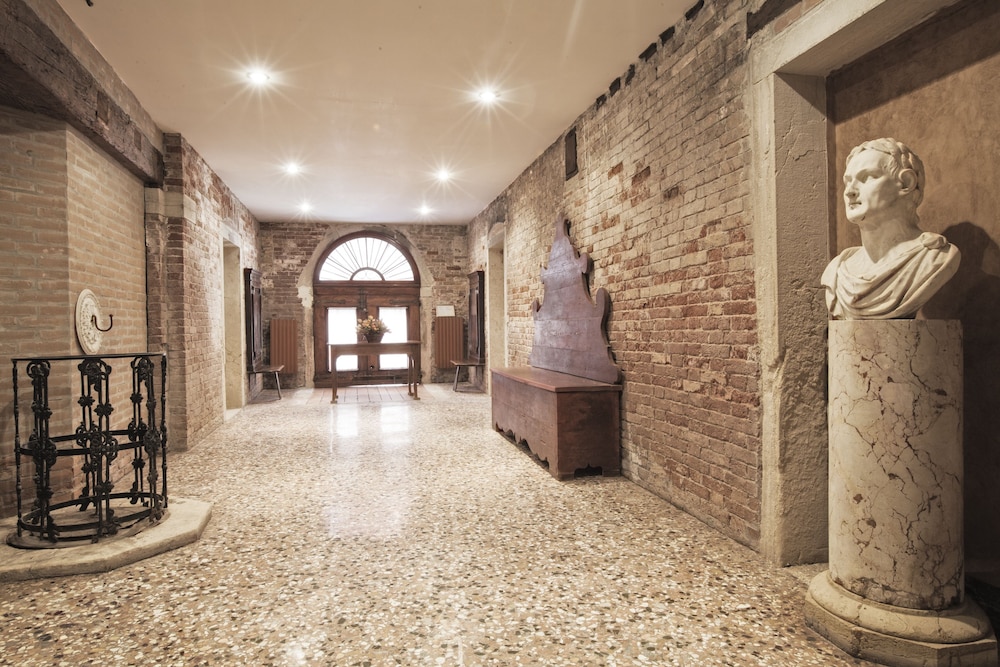 PALAZZETTO SAN LIO
