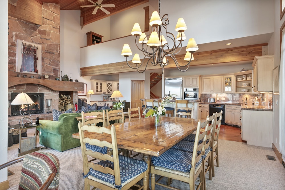 Stag Lodge At Deer Valley Resort - 4 Bed - Spa #37 4 Bedroom Condo