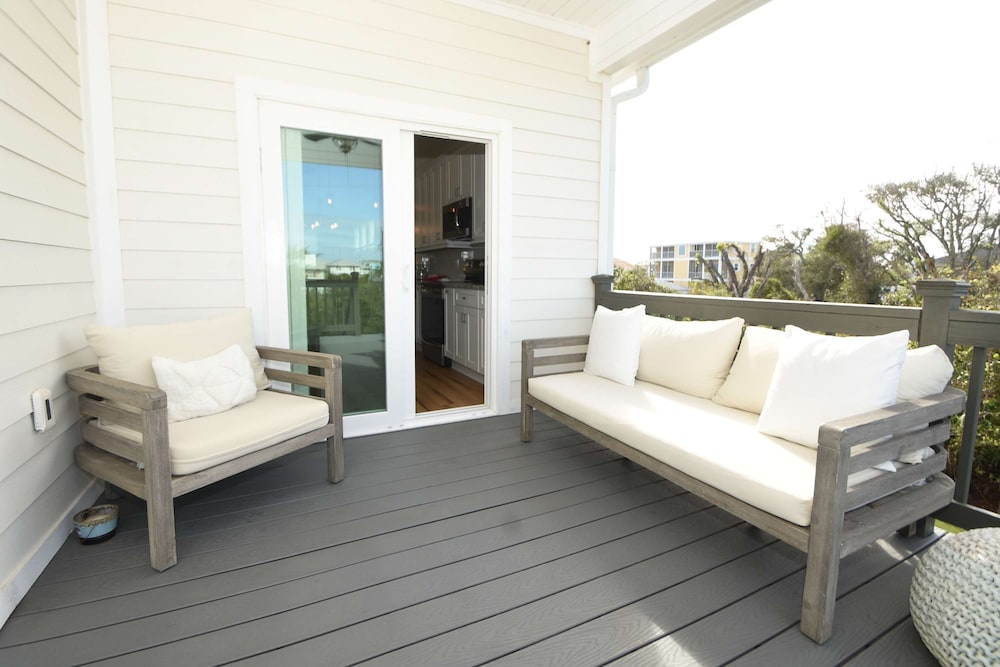 Casa Blanca 3 2 New Beach Home With Heated Pool