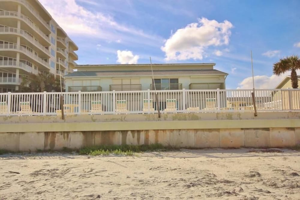 Oceanside Village D2