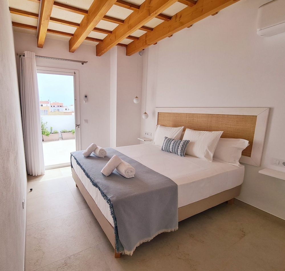 Ciutadella de Menorca Vacations - Waki Conscious Hotel - Property Image 1
