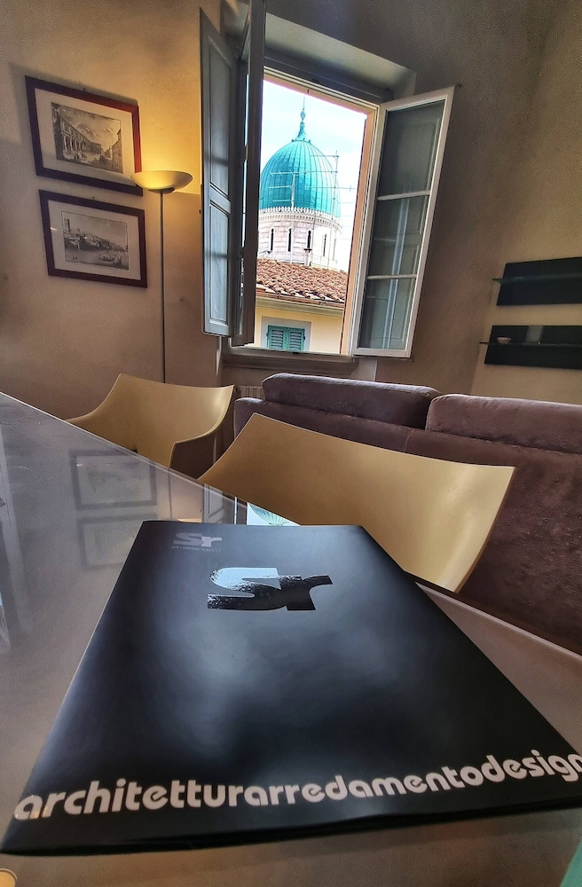 Apartment in the Center of Florence With a View