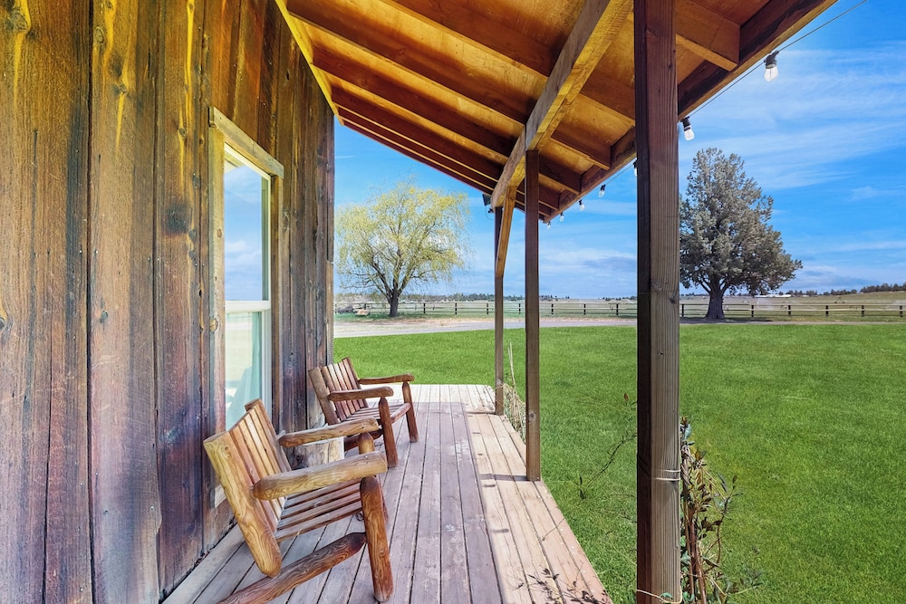 1 BR Bunk House on Long Hollow Ranch, Dog Friendly