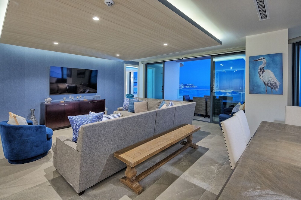 Luxury New Oceanfront Condo 5BR Sleeps 12