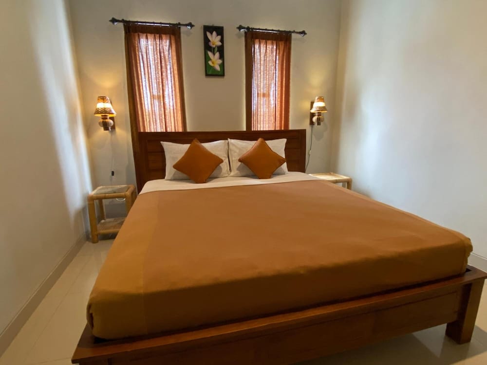 Suwardika Homestay and Dormitory - Hostel