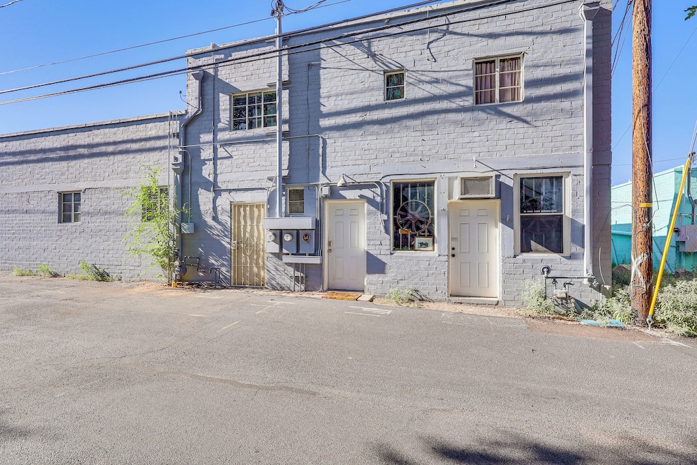 Route 66 Retreat Steps to Beale St in Dtwn Kingman