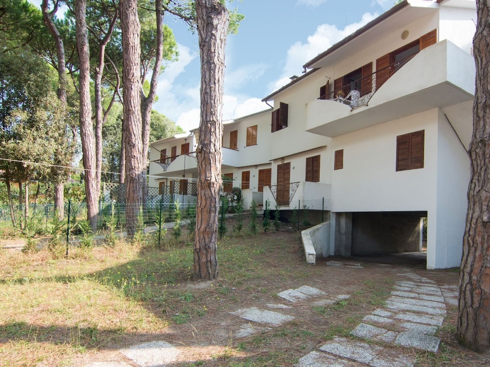 Expansive Apartment in Rosolina Mare near Beach view 5