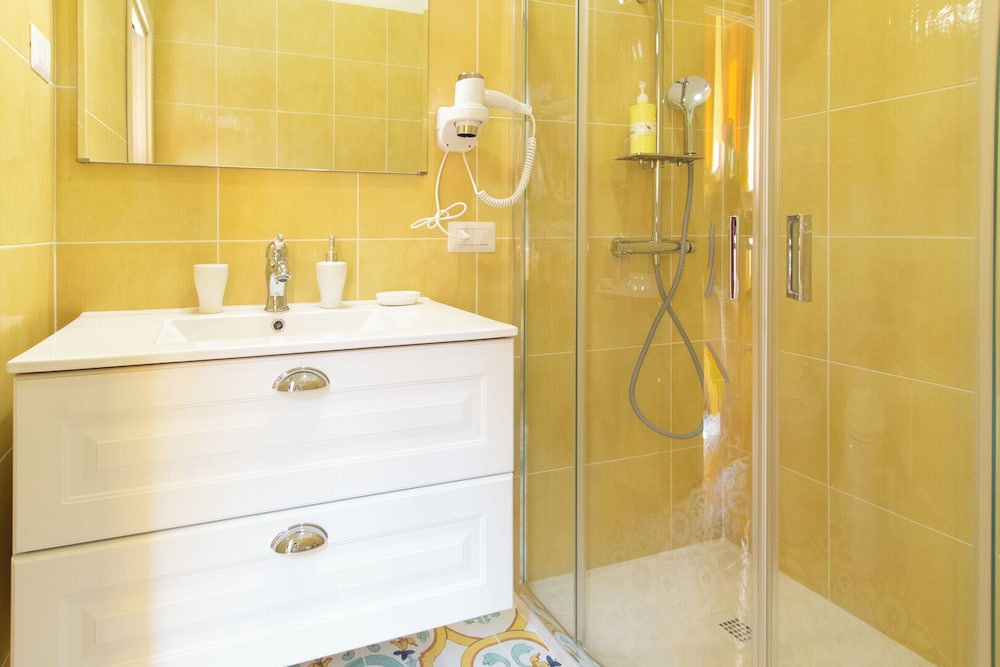 Guesthouse Adry in Naples