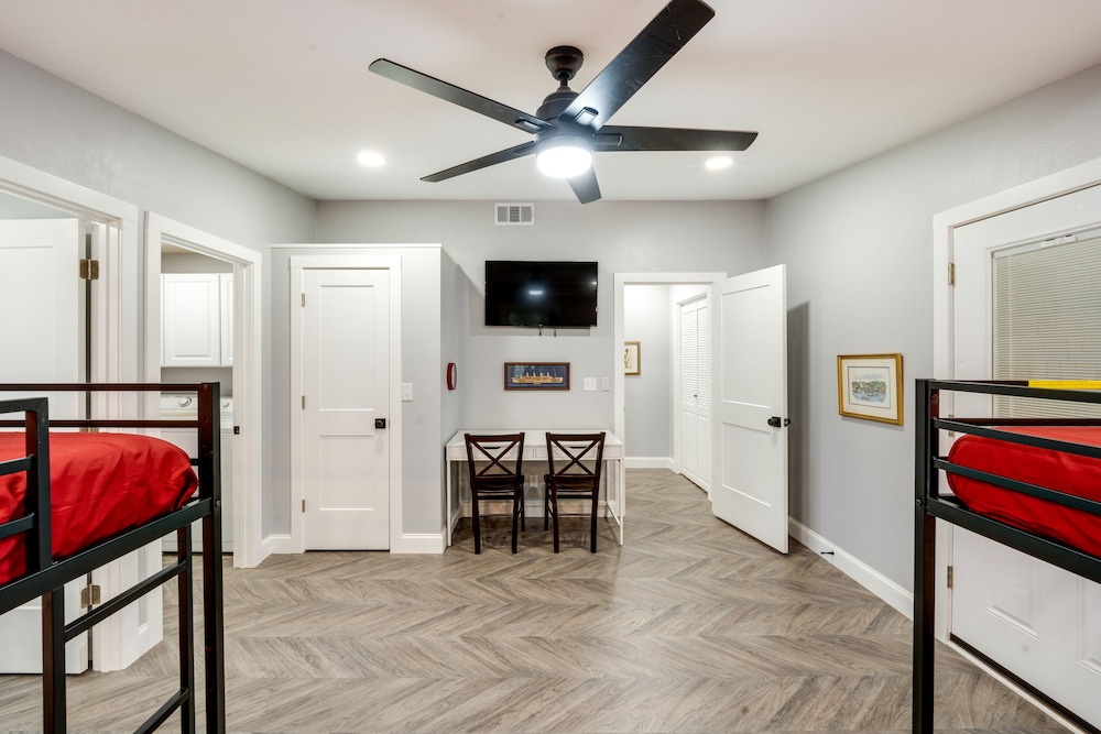 Pottboro Vacation Rental w/ Private Hot Tub! view 3