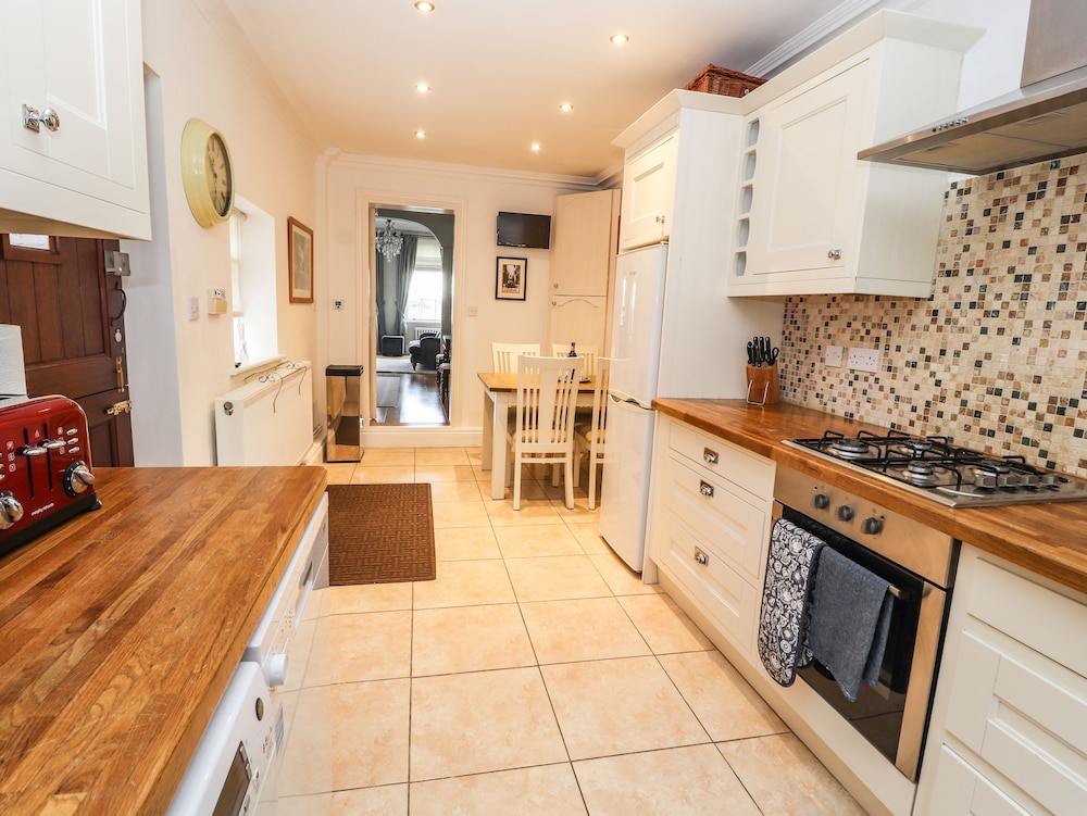 12 Deva Terrace view 5