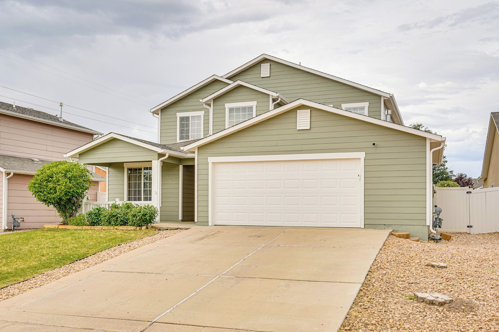 Family Home w/ Fenced Yard in Pueblo: 5 Mi to Dtwn