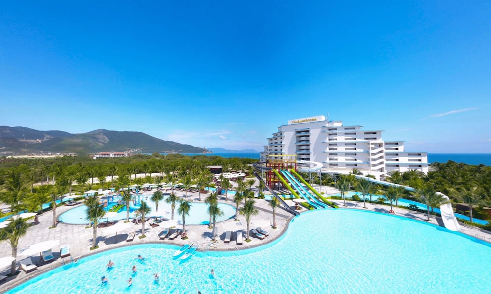 Cam Ranh Riviera Beach Resort & Spa