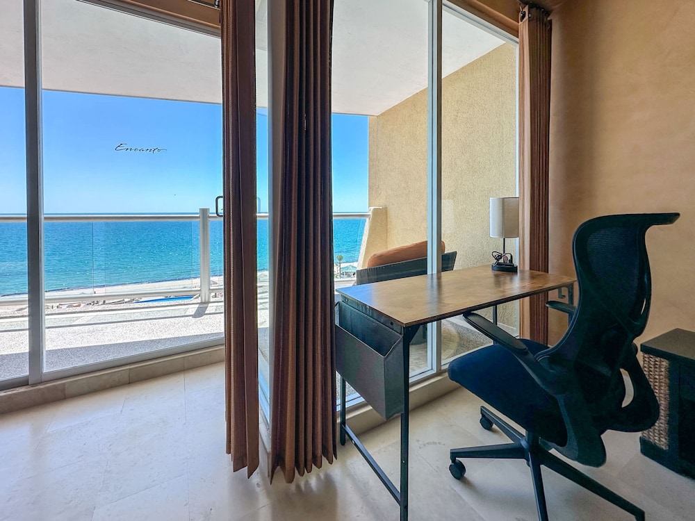 Tranquil Tides Oceanfront Family Oasis