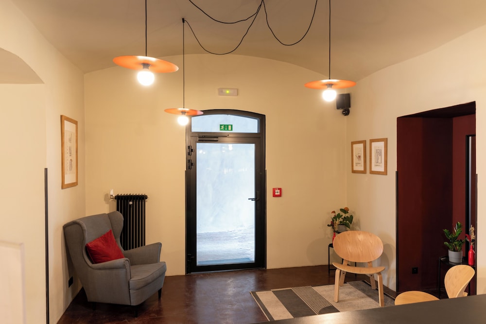 Sir Toby's Midtown - Hostel