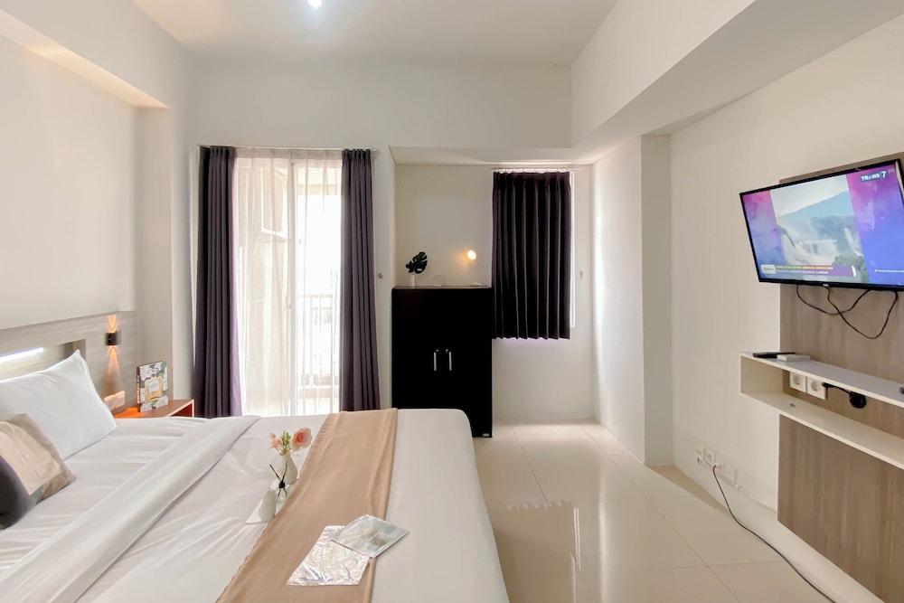 Cozy Studio Apartment At Vittoria Residence