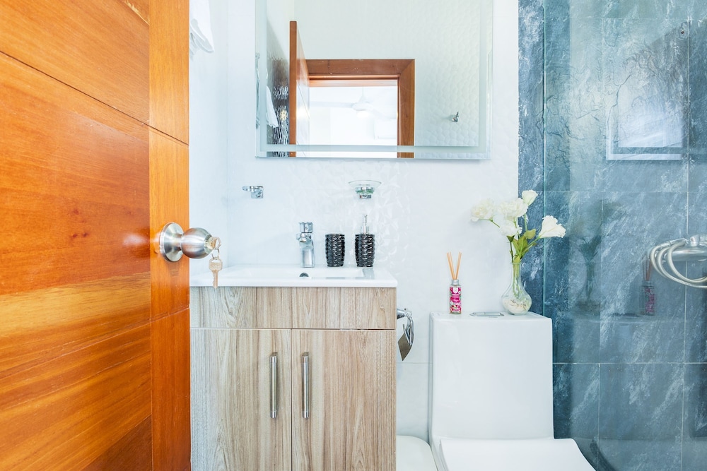 New Stylish 3BR Villa With Private Pool Terrace