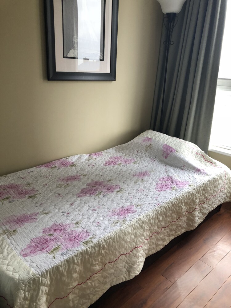 TOSuites - Signatures on Bloor - Image 4