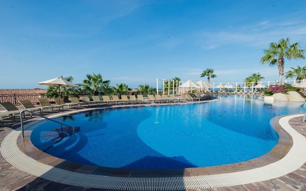 Pueblo Bonito Sunset Beach Cabo