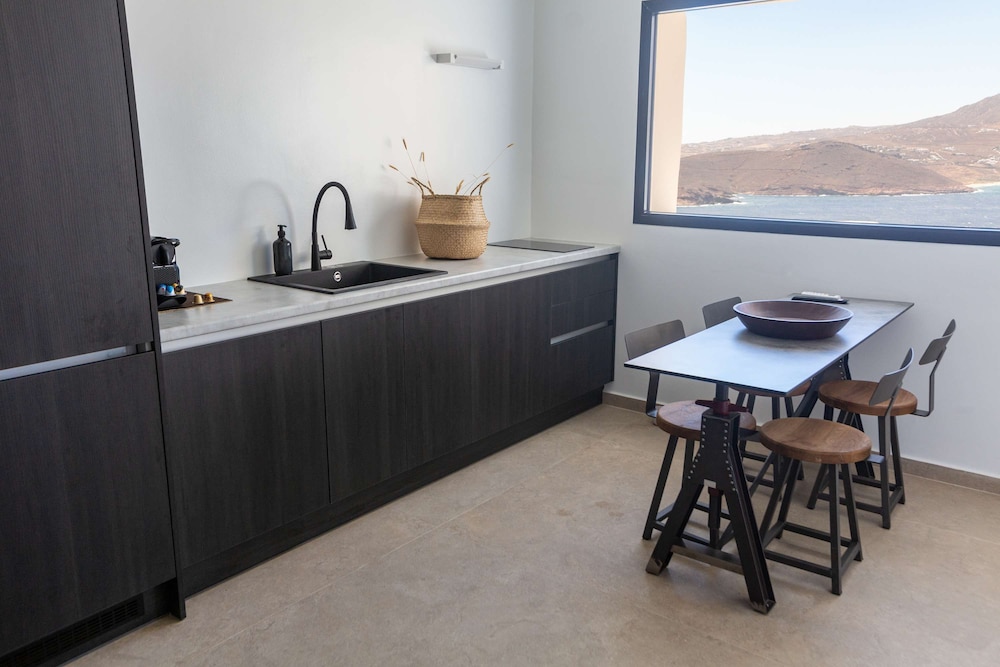 Amaze Mykonos Luxury Seaview Retreat