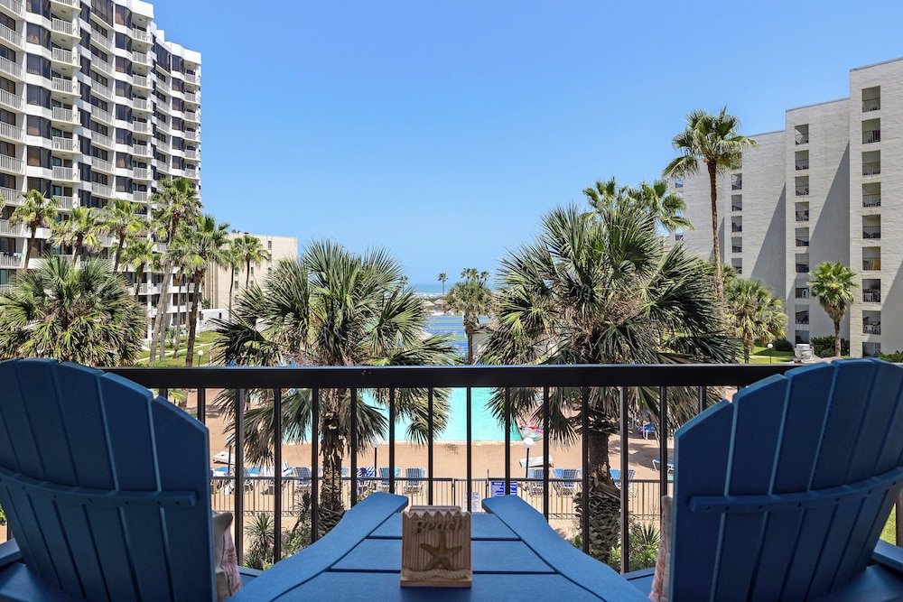 Steps to Pool & Beach: South Padre Island Retreat!
