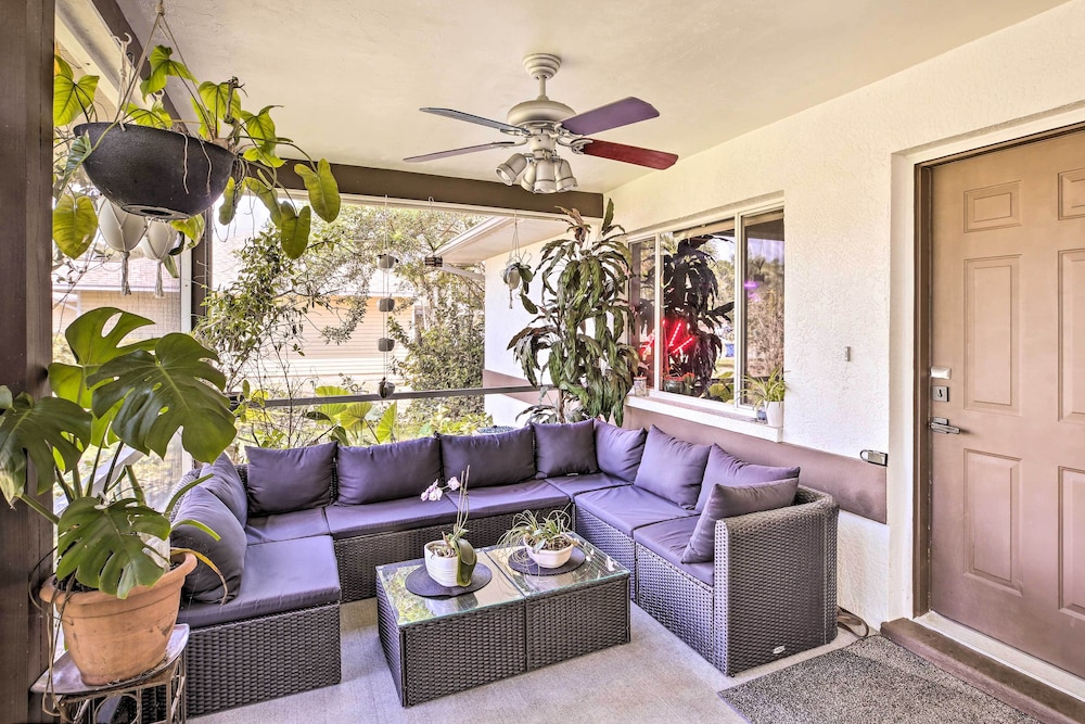 Updated Fort Myers Escape w/ Screened Lanai!