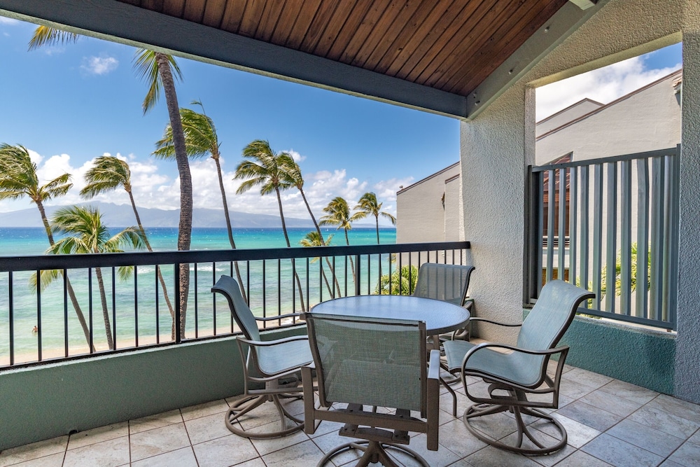 Hale Mahina #b403 2 Bedroom Condo by RedAwning - Image 1