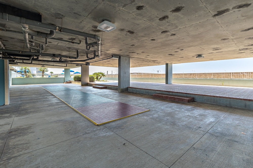 Islander Beach Resort 404 Condo