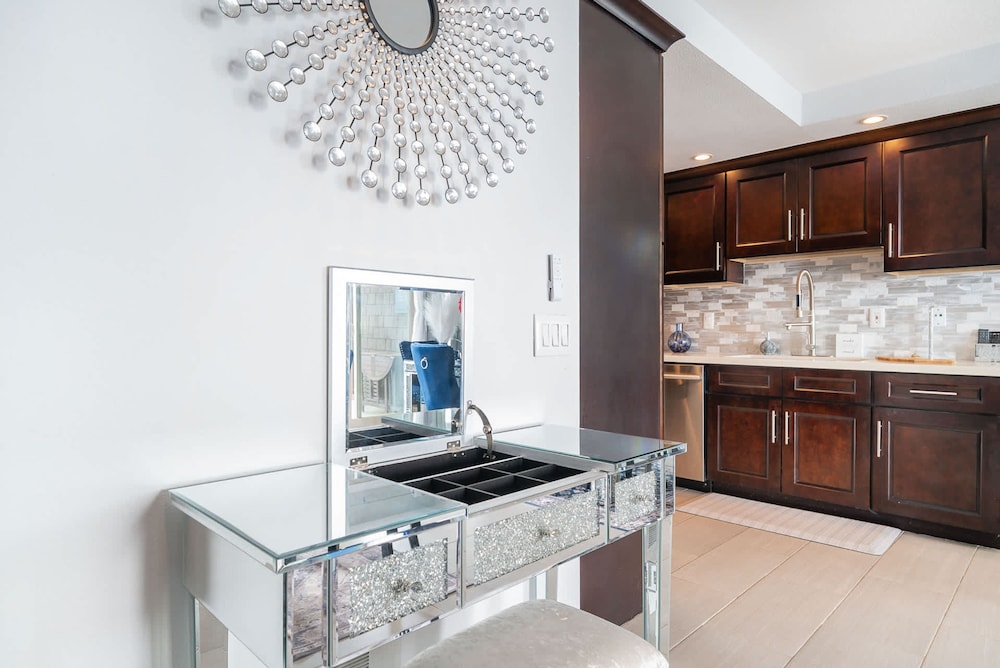 Luxury Oceanfront Condo With Private Beach Access