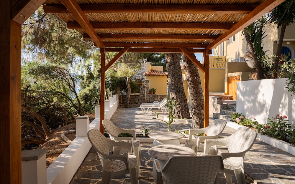 Porto Castello Villas