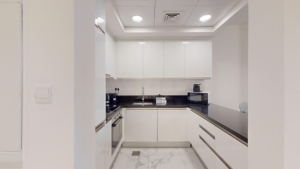 Primestay - Al Habtoor City- Amna Tower