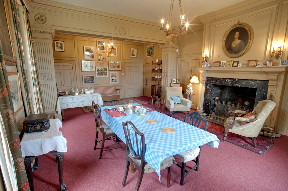 Kelly House