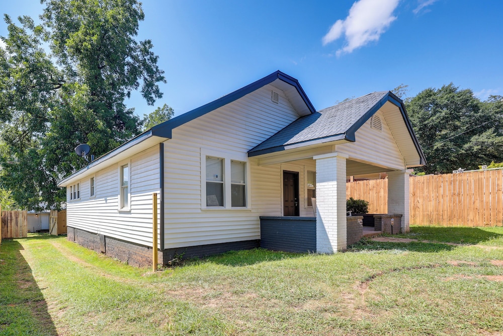 17 Mi to Birmingham: Renovated Home w/ Deck